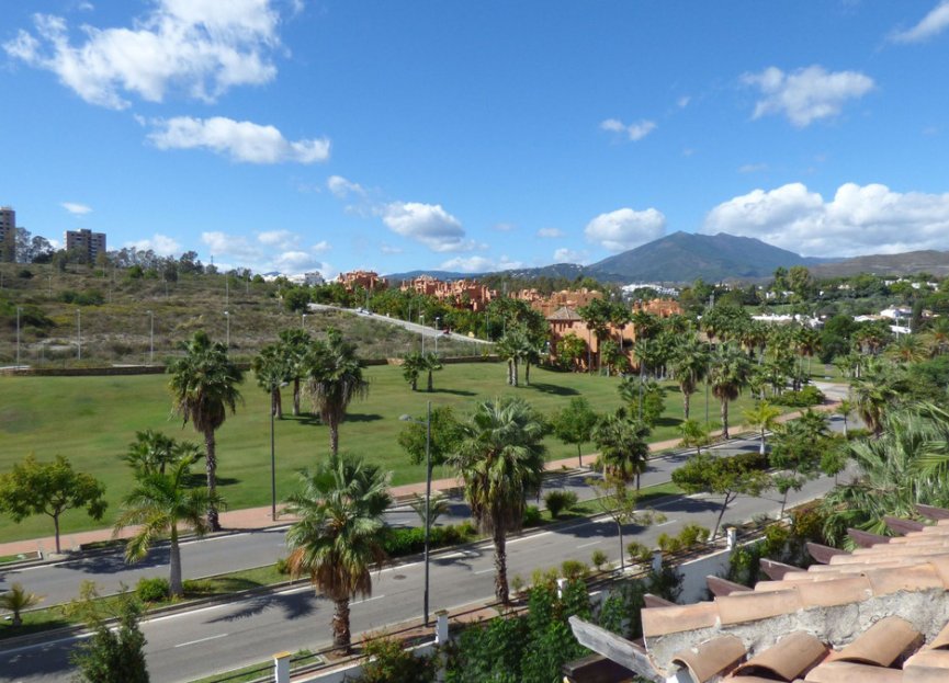 Resale - Apartment - Penthouse - Marbella - Nueva Andalucia