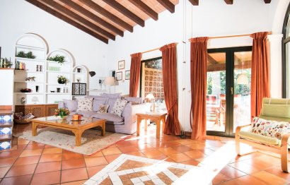 Resale - House - Detached Villa - Estepona - Bel Air