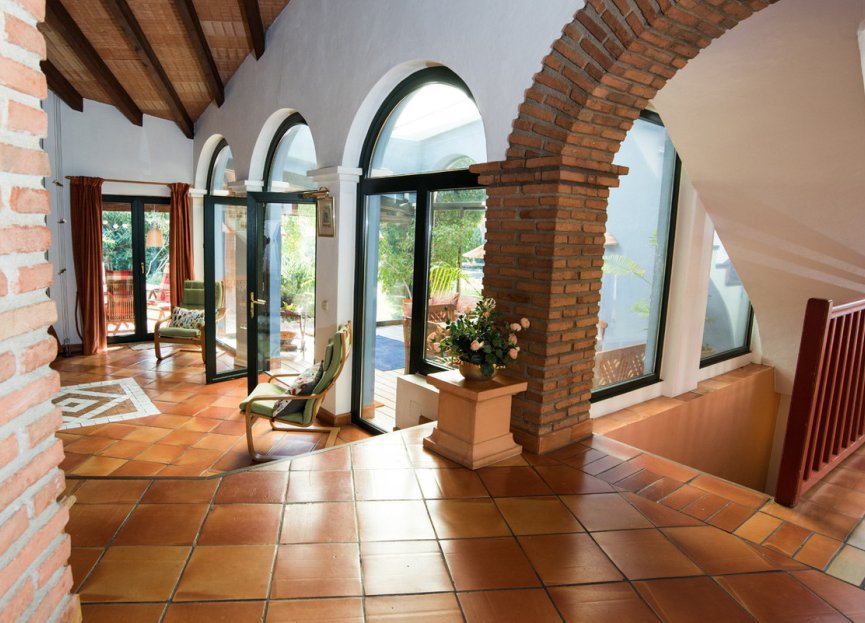 Resale - House - Detached Villa - Estepona - Bel Air