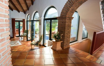 Resale - House - Detached Villa - Estepona - Bel Air