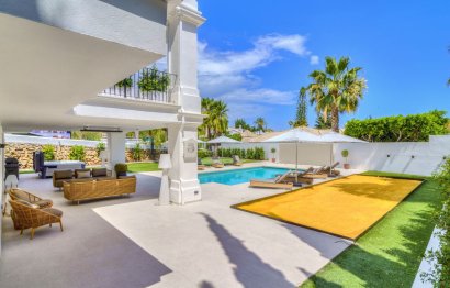 Resale - House - Detached Villa - Marbella - Nueva Andalucia