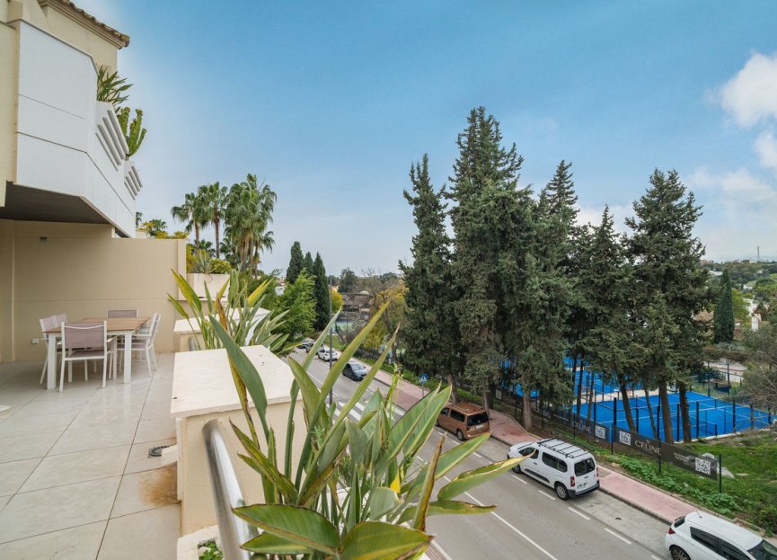 Resale - Apartment - Penthouse - Marbella - Nueva Andalucia