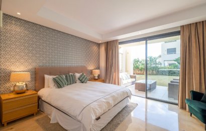 Resale - Apartment - Ground Floor Apartment - Marbella - The Golden Mile