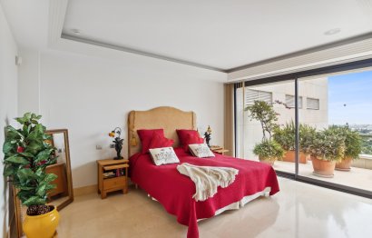 Resale - Apartment - Penthouse - Marbella - Nueva Andalucia