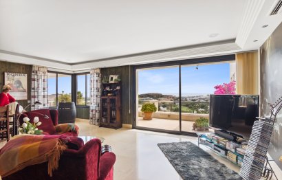 Resale - Apartment - Penthouse - Marbella - Nueva Andalucia