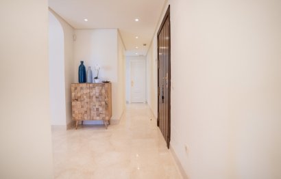 Resale - Apartment - Penthouse - Marbella - Puerto Banús