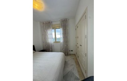 Resale - Apartment - Middle Floor Apartment - Marbella - Nueva Andalucia