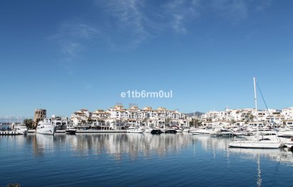 Resale - Apartment - Middle Floor Apartment - Marbella - Puerto Banús