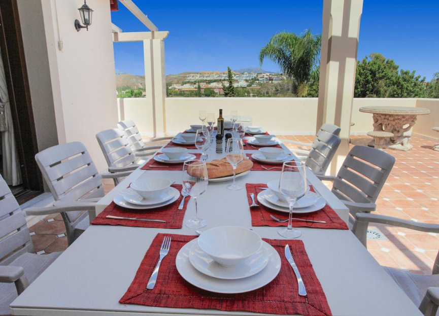 Resale - House - Detached Villa - Estepona - Cancelada