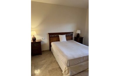 Resale - Apartment - Middle Floor Apartment - Marbella - Nueva Andalucia