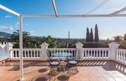 Resale - House - Detached Villa - Marbella - Nueva Andalucia