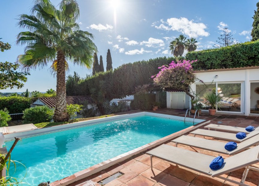 Resale - House - Detached Villa - Marbella - Nueva Andalucia