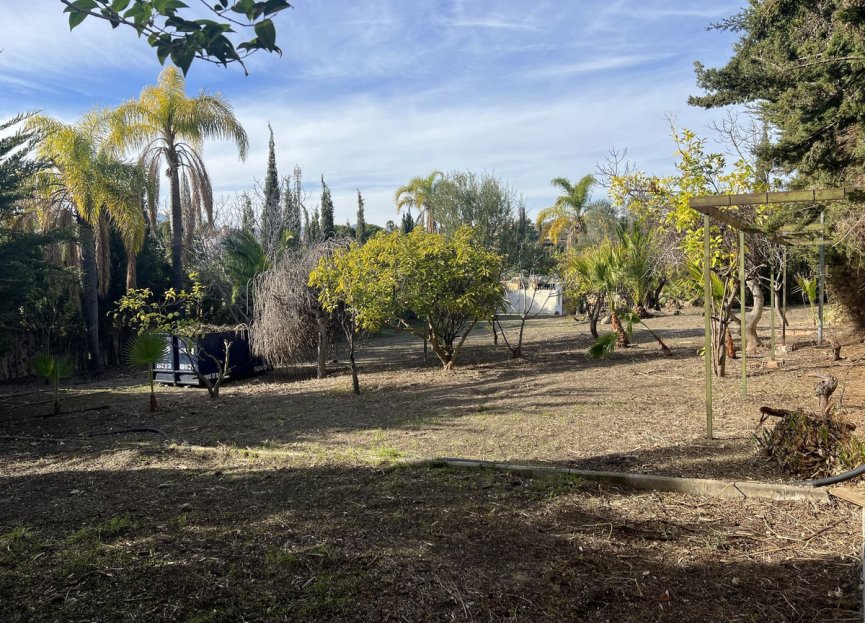 Resale - Plot - Residential Plot - Estepona - Bel Air