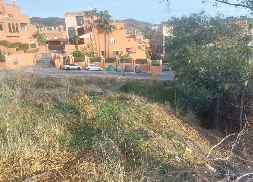 Resale - Plot - Residential Plot - Elviria