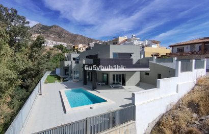 Reventa - House - Detached Villa - Benalmádena