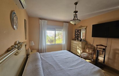 Resale - House - Detached Villa - Benalmádena