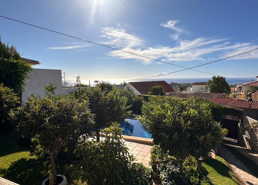 Resale - House - Detached Villa - Benalmádena