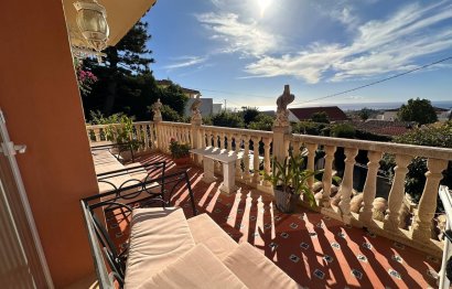 Resale - House - Detached Villa - Benalmádena