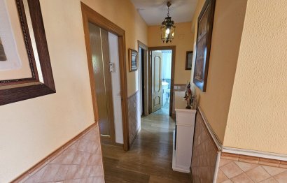 Resale - House - Detached Villa - Benalmádena