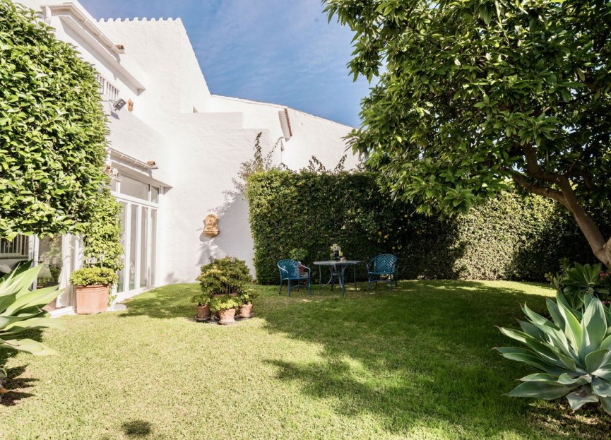 Resale - House - Townhouse - Marbella - Nueva Andalucia