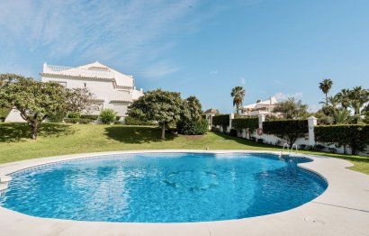 Resale - House - Townhouse - Marbella - Nueva Andalucia