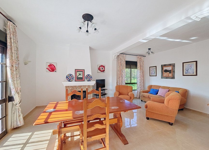 Resale - House - Finca - Cortijo - Estepona - El Padron