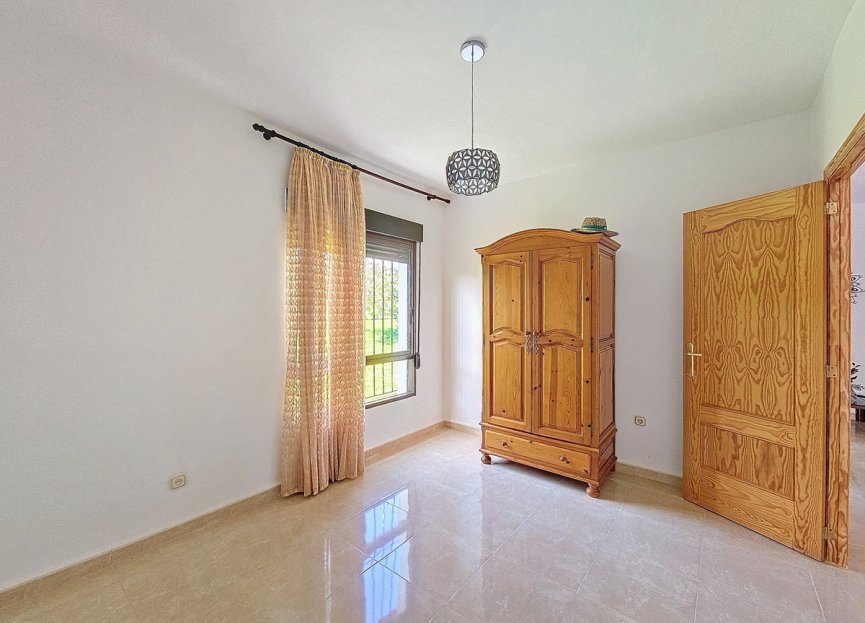 Resale - House - Finca - Cortijo - Estepona - El Padron