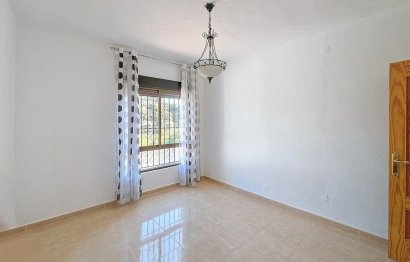 Resale - House - Finca - Cortijo - Estepona - El Padron