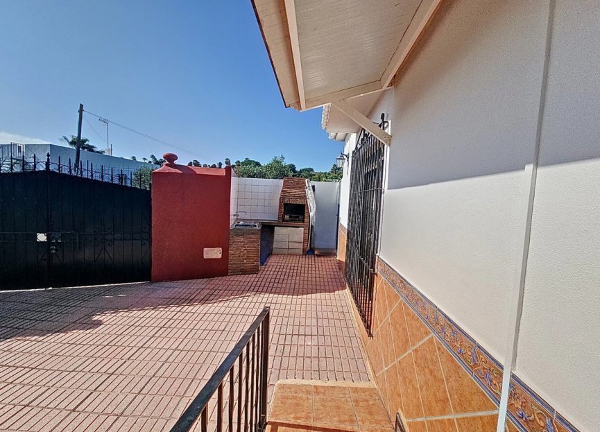 Resale - House - Finca - Cortijo - Estepona - El Padron