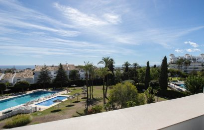 Resale - Apartment - Penthouse - Marbella - Nueva Andalucia