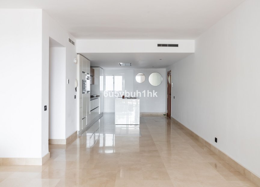 Resale - Apartment - Ground Floor Apartment - Marbella - Aloha