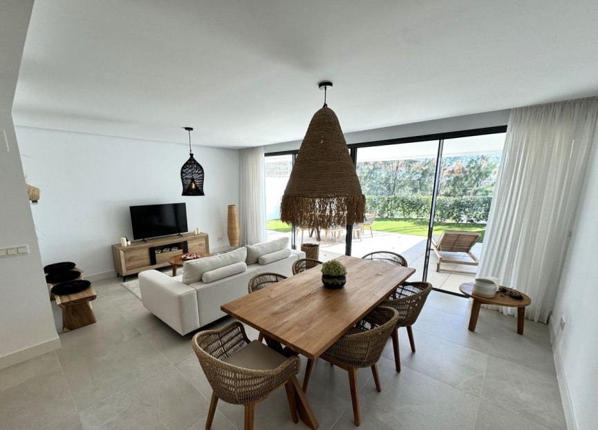 Resale - Apartment - Ground Floor Apartment - Marbella - Cabopino