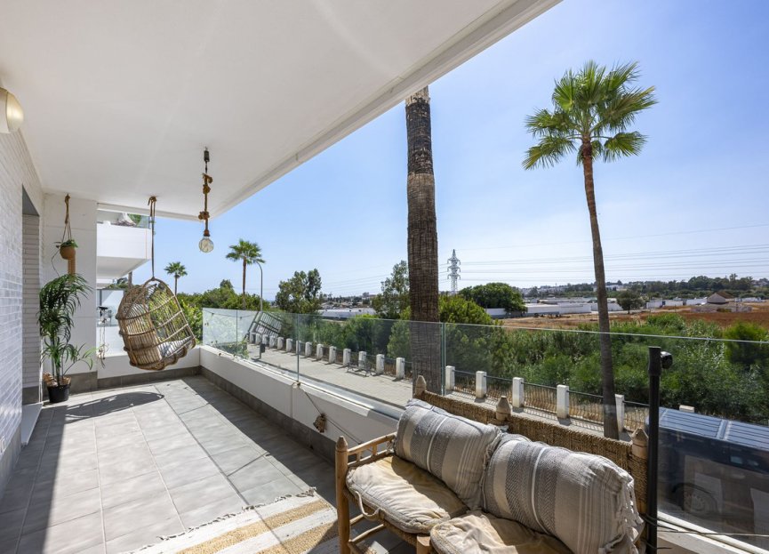 Resale - Apartment - Middle Floor Apartment - Marbella - Nueva Andalucia