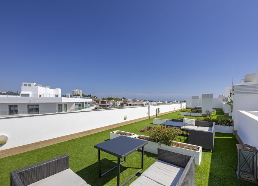 Resale - Apartment - Middle Floor Apartment - Marbella - Nueva Andalucia