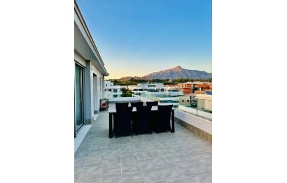 Resale - Apartment - Penthouse - Marbella - Nueva Andalucia