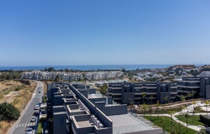 Resale - Apartment - Penthouse - Estepona - Selwo