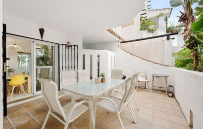 Resale - Apartment - Ground Floor Apartment - Marbella - Nueva Andalucia