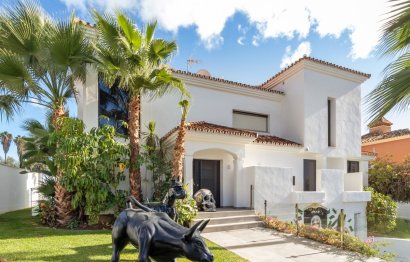 Resale - House - Detached Villa - Marbella - Nueva Andalucia