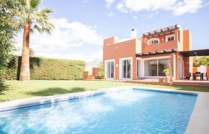 Resale - House - Detached Villa - Marbella - Nueva Andalucia