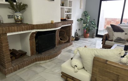 Resale - Apartment - Top Floor Apartment - Mijas - Calahonda