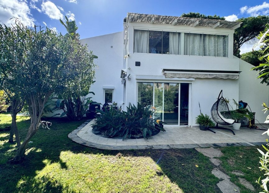 Resale - House - Semi-Detached House - Estepona - Benamara