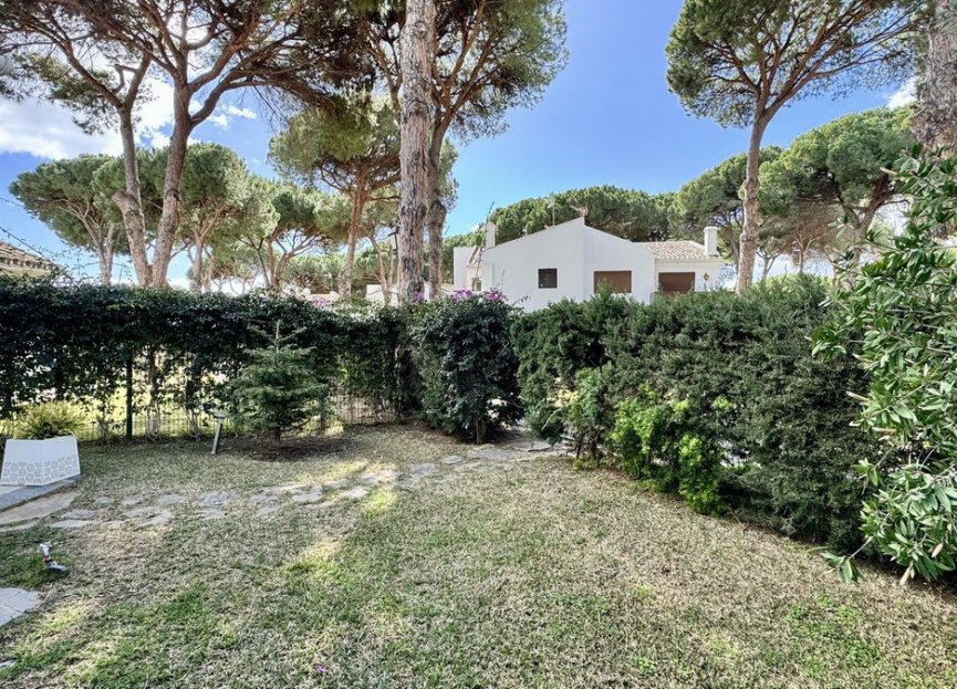 Resale - House - Semi-Detached House - Estepona - Benamara