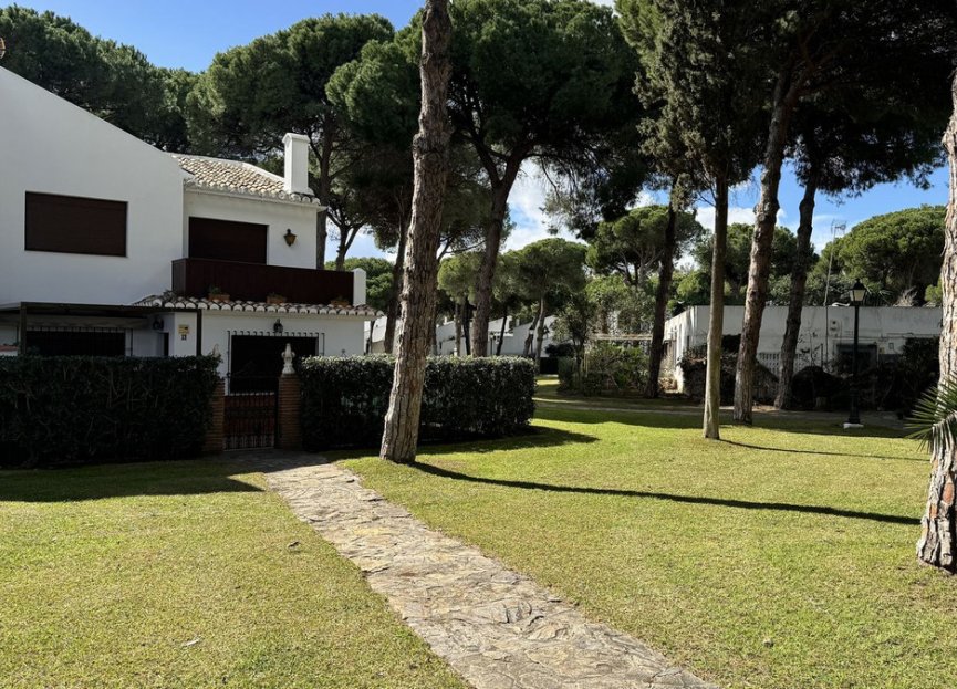 Resale - House - Semi-Detached House - Estepona - Benamara