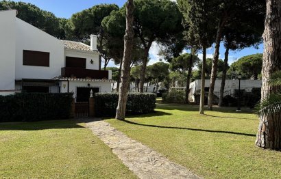 Resale - House - Semi-Detached House - Estepona - Benamara