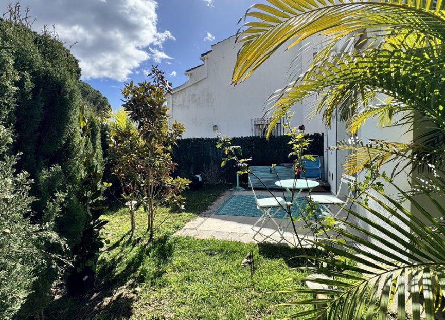 Resale - House - Semi-Detached House - Estepona - Benamara