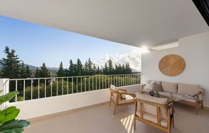 Resale - Apartment - Middle Floor Apartment - Marbella - Nueva Andalucia