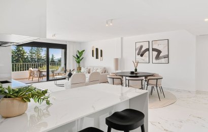 Resale - Apartment - Middle Floor Apartment - Marbella - Nueva Andalucia