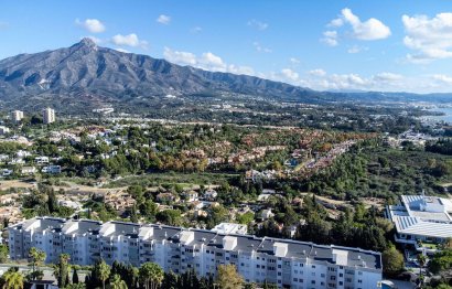 Resale - Apartment - Middle Floor Apartment - Marbella - Nueva Andalucia