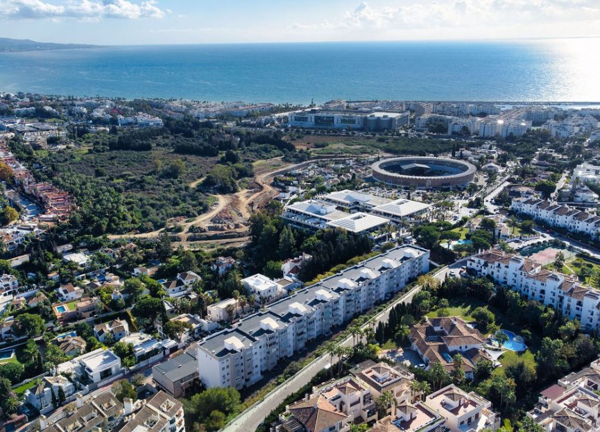 Resale - Apartment - Middle Floor Apartment - Marbella - Nueva Andalucia