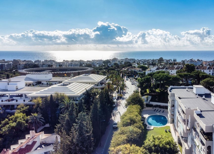 Resale - Apartment - Middle Floor Apartment - Marbella - Nueva Andalucia